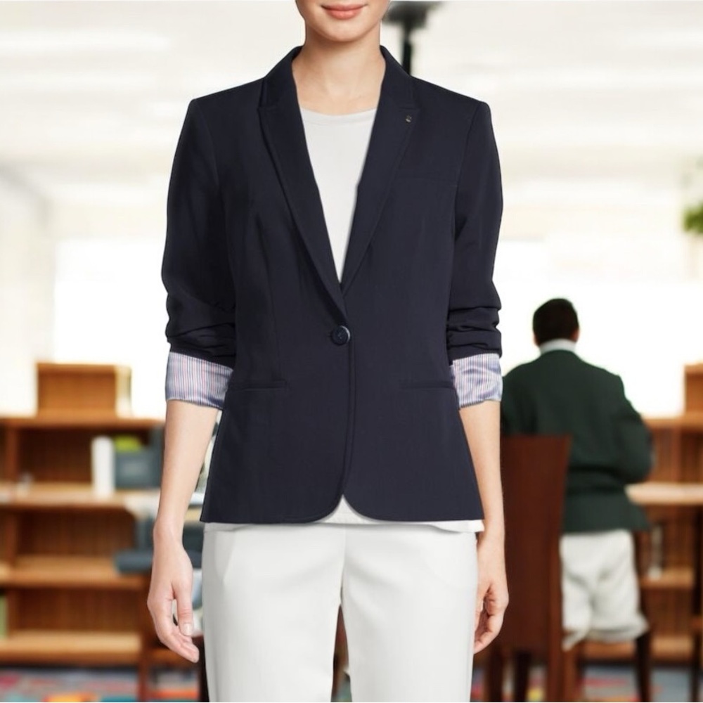 Tommy Hilfiger Women's dark Navy Blazer sz 4 like new